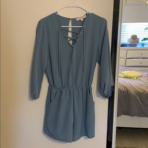Blue long sleeve tie up short romper with pockets!